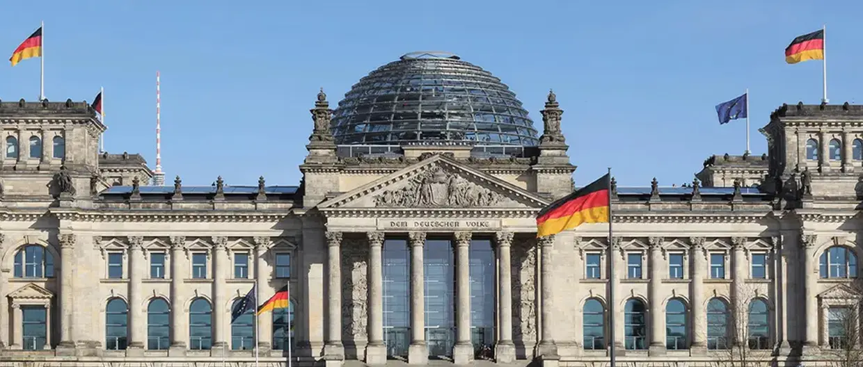 German Bundestag building - header for German Elections news article