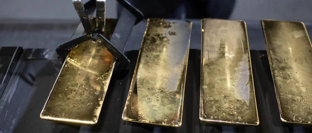 Gold Ingot Production 