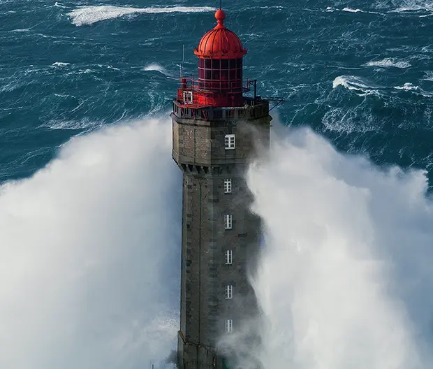 Steering through turning tides
