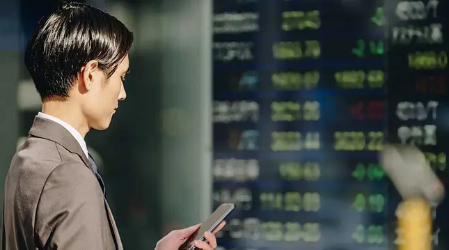 NISAでの高配当株投資を非課税で！メリットやデメリット、最適な戦略を徹底解説
