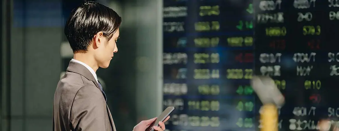 NISAでの高配当株投資を非課税で！メリットやデメリット、最適な戦略を徹底解説