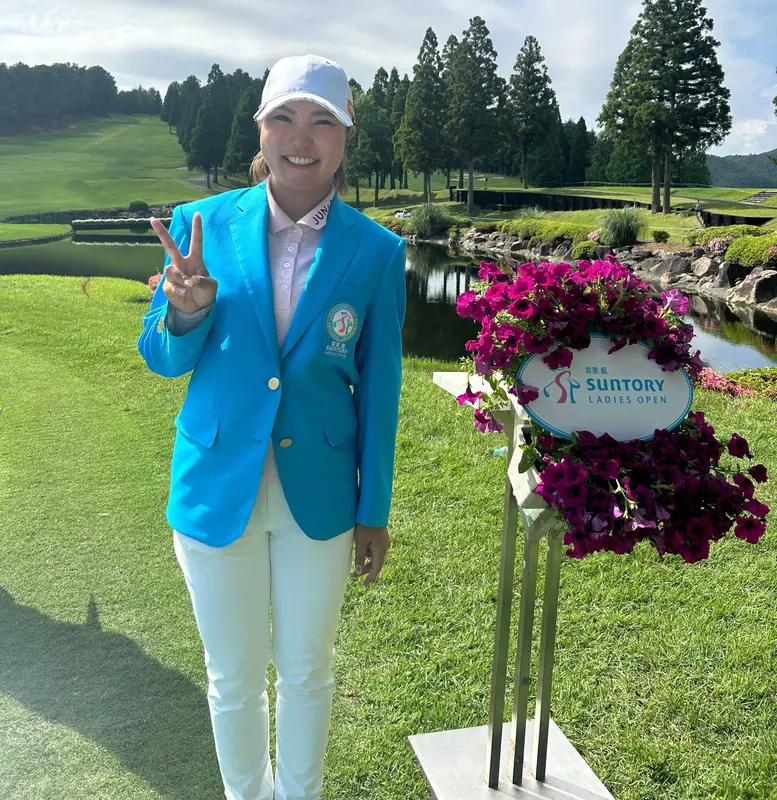 高橋彩華選手、宮里藍 サントリーレディスオープン ゴルフトーナメント