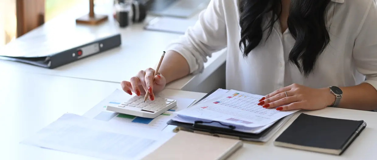 woman calculating 