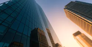 low_angle_view_of_skyscrapers_in_tokyo_downtown
