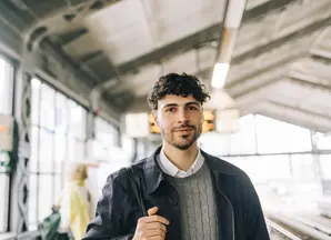 man 20s