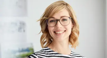 private Altersvorsorge - Junge Frau Mitte 30