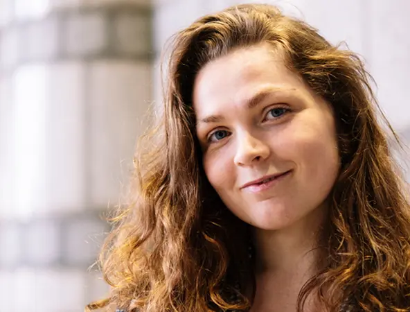 private Altersvorsorge - Junge Frau Mitte 30