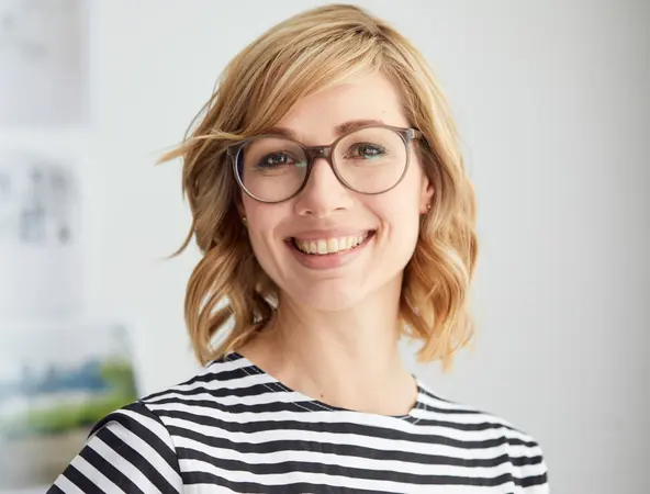private Altersvorsorge - Junge Frau Mitte 30