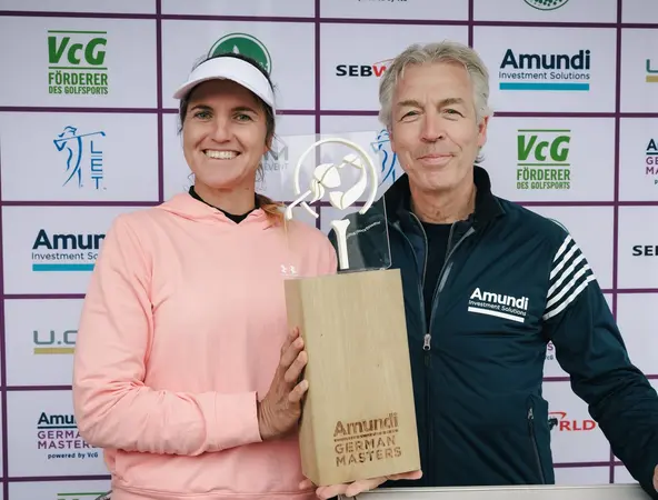 Amundi German Masters 2026, Christian Pellis, CEO Amundi Deutschland, und Siegerin Leonie Harm