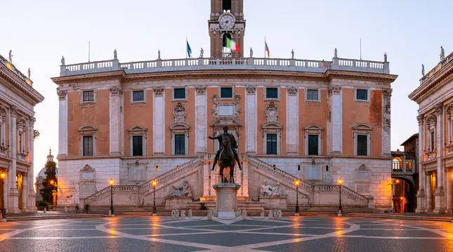 A view on Italy and its government debt