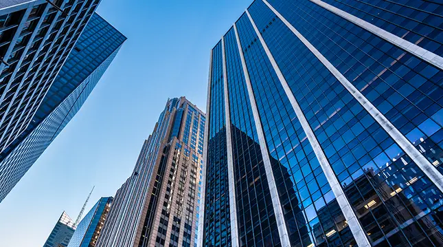 Default shockwaves: short‑term pass, medium‑term wake‑up call