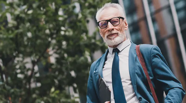 Rethink retirement accumulation: Integrating real assets and inflation risk into lifecycle investing