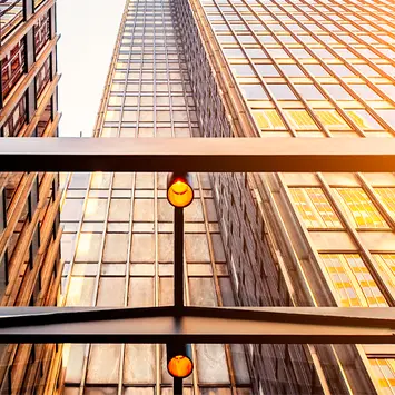 Global real estate markets: rich valuations, but not a source of systemic risk